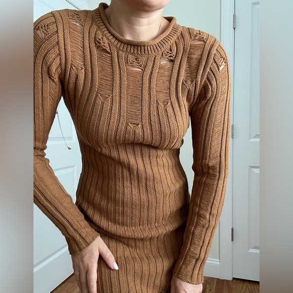 Rib Knit Long Sleeve Knee Length Body Con Dress - Picture 11 of 13